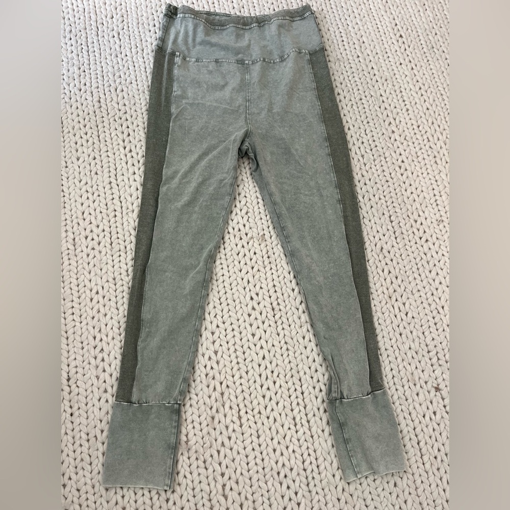 Easel Women’s Olive Leggings Cotton Lycra Size Large